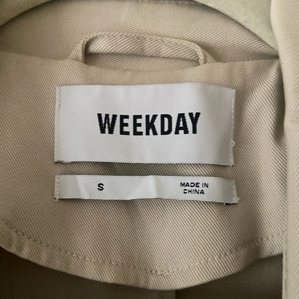 Weekday Cassidy Tench Coat - Picture 3 of 7